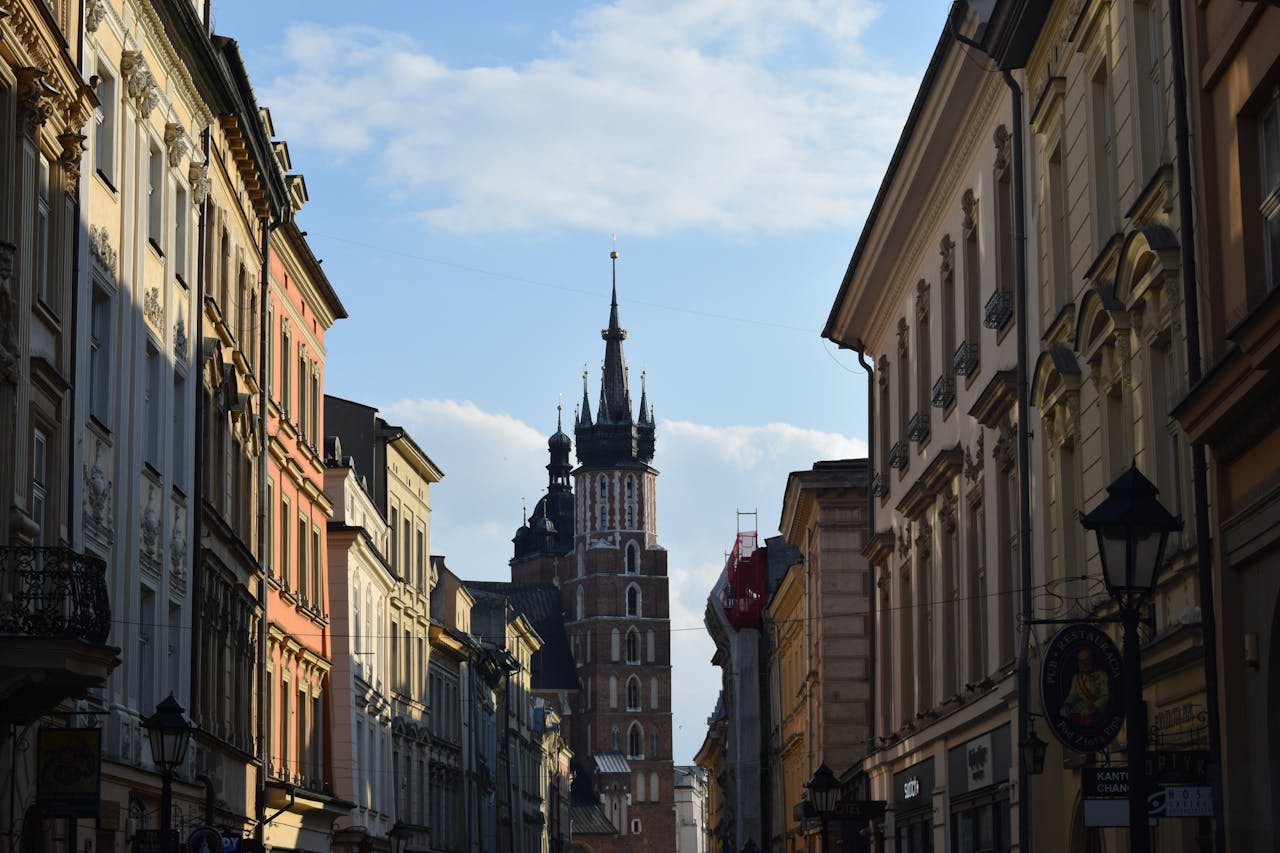 Home Charming Krakow street with St. Mary
